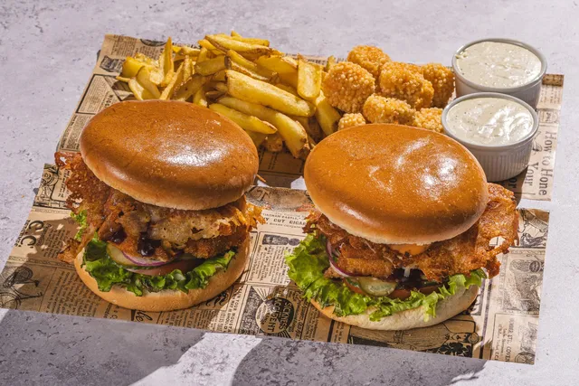 Chick 'n Chips Box