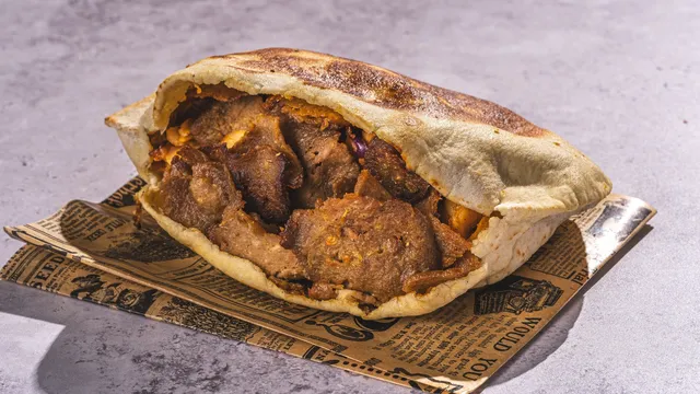 Pita ar Liellopa Kebabu